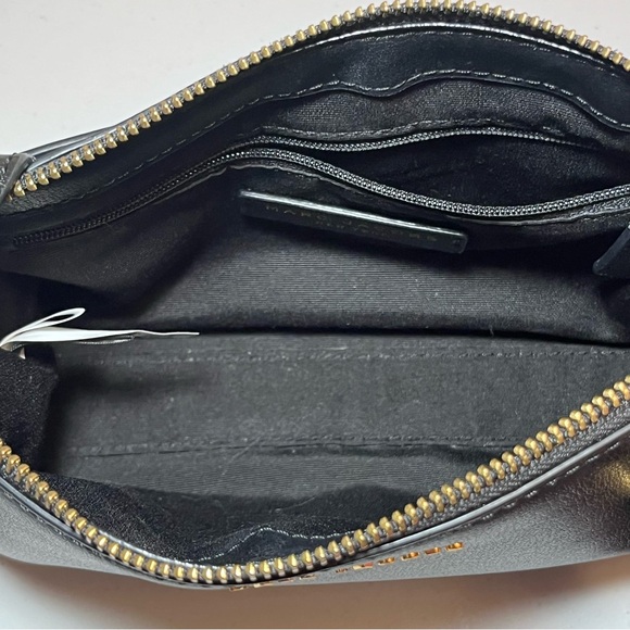 🎉HP 🎉 Marc Jacobs Mini Commuter Coated Leather Crossbody Bag - Picture 9 of 13